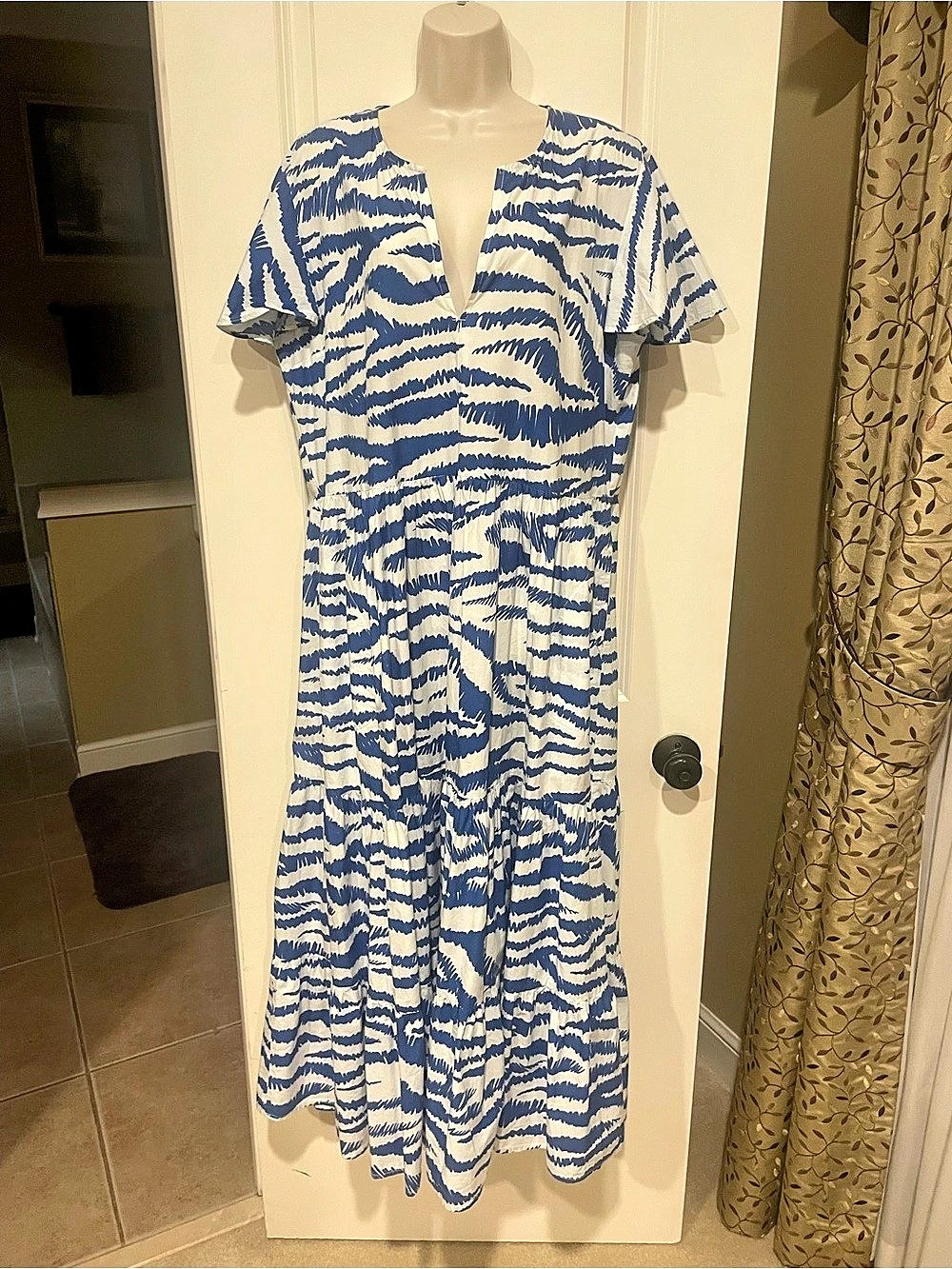 Oliphant Women's V-Neck Maxi Dress V-Neck Maxi Dress Blue & White Cotton 2XL